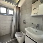 Hills Apart Otel İskados