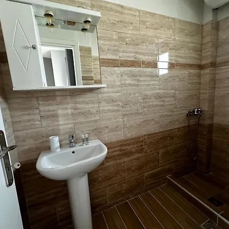 Hills Apartahotel 3*