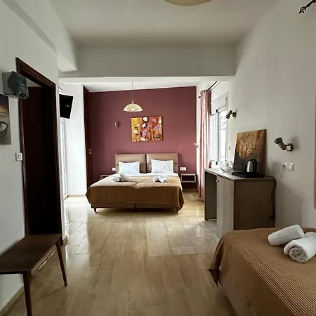 Hills Apart Otel İskados